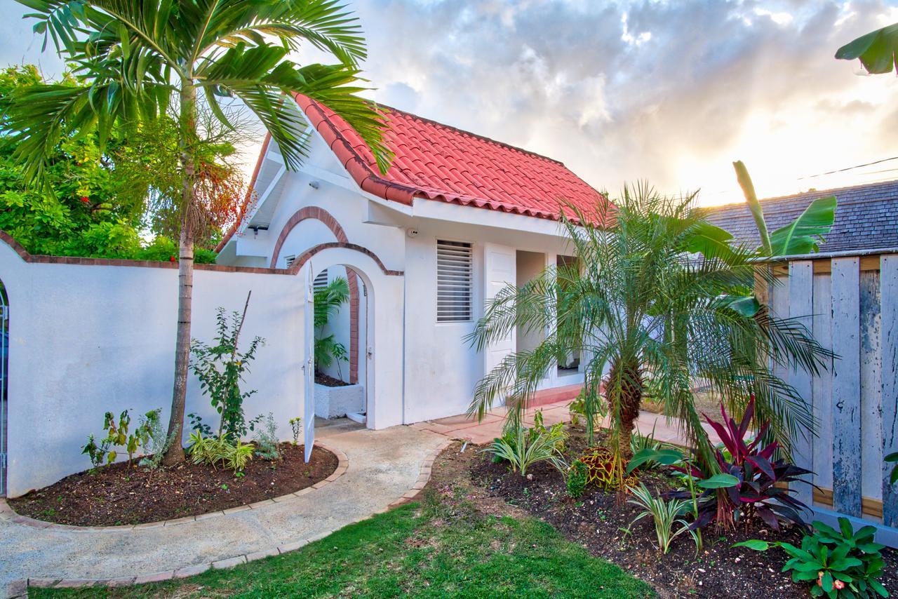 Sunspot Villa Runaway Bay Extérieur photo