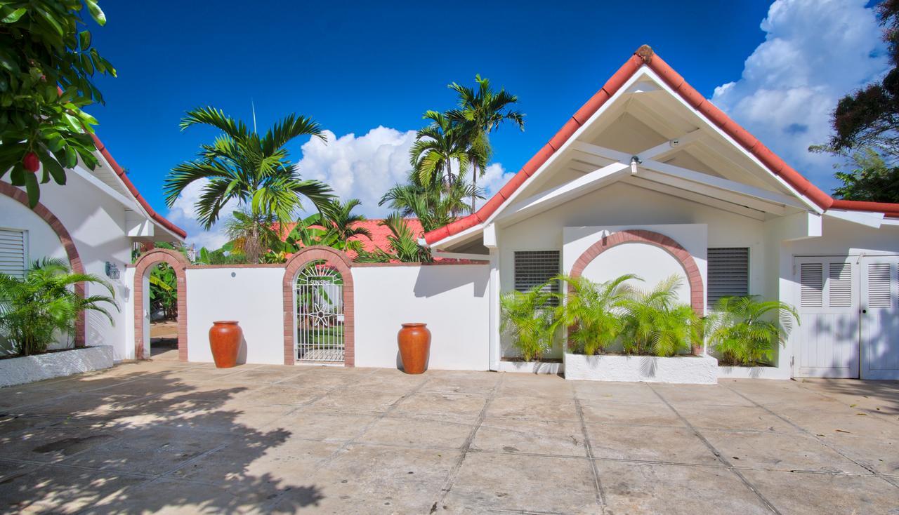 Sunspot Villa Runaway Bay Extérieur photo