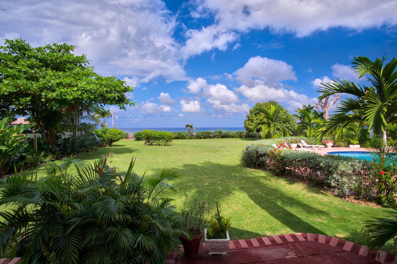 Sunspot Villa Runaway Bay Extérieur photo