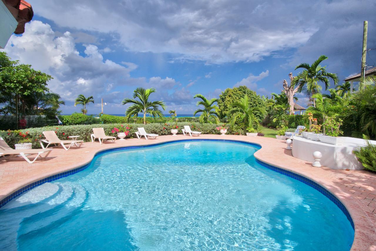 Sunspot Villa Runaway Bay Extérieur photo
